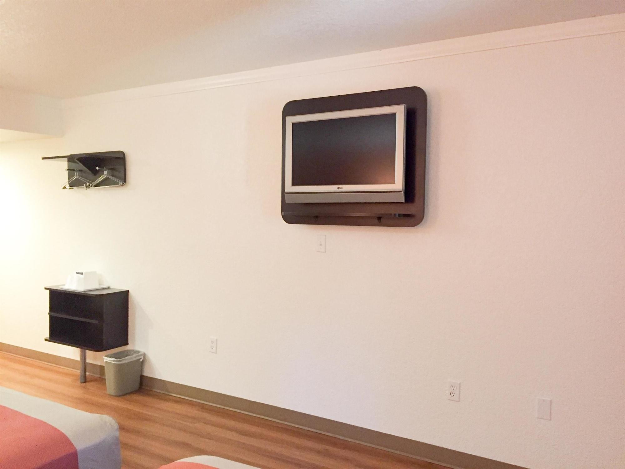 Motel 6-Tampa, Fl - Fairgrounds Heartland Eksteriør bilde